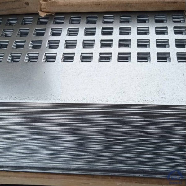 Перфорированная панель для инструмента