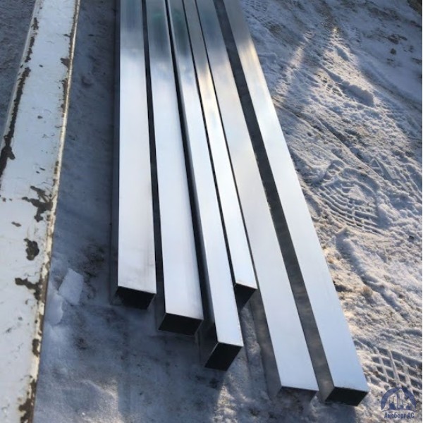 Труба нержавеющая профильная 100х50х3,0 мм шлифованная 08Х18Н10