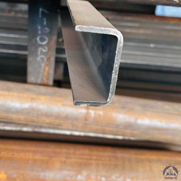 Швеллер гнутый 100х100х2 мм 3сп / 3пс ГОСТ 8278-83